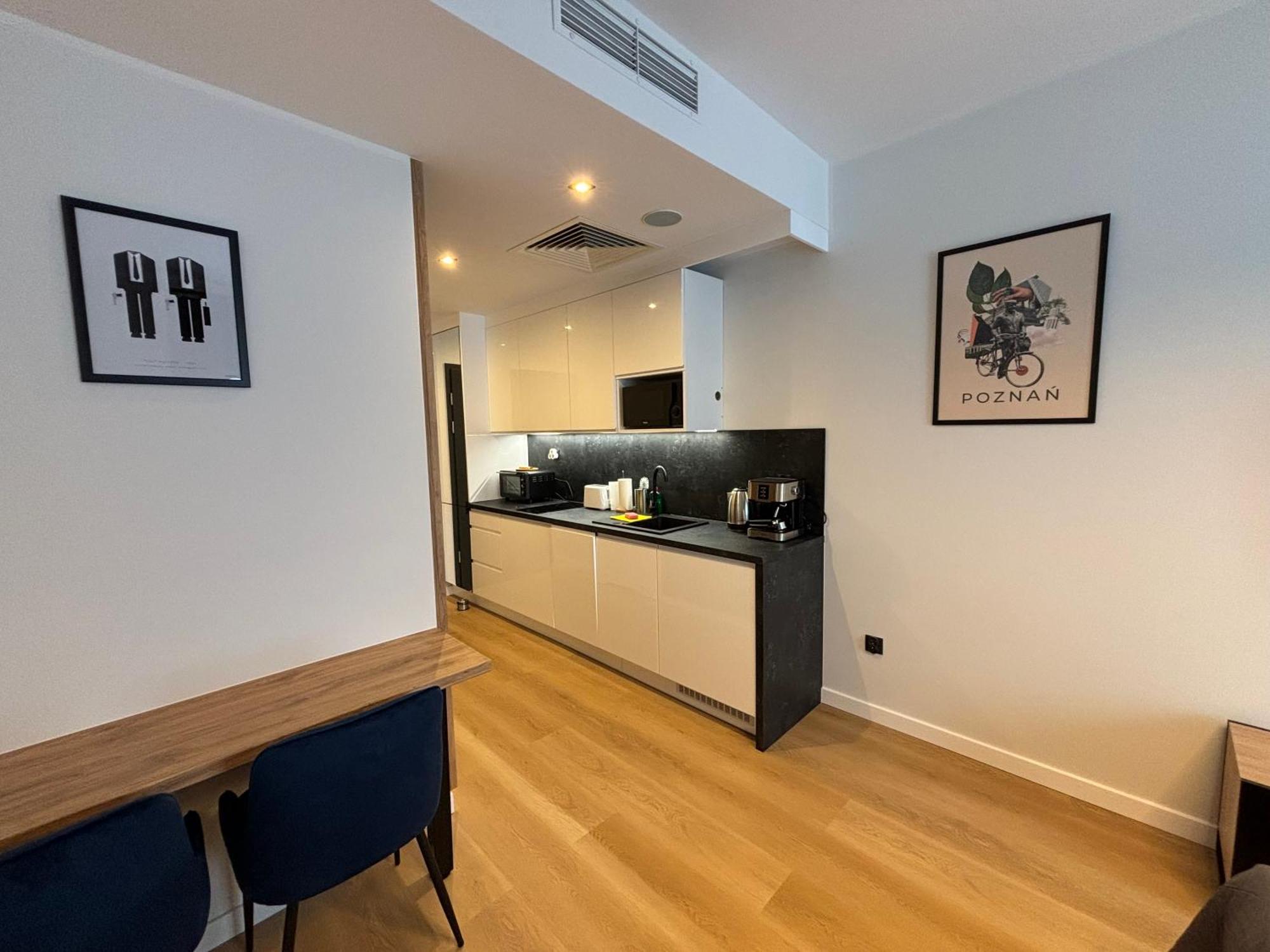 Totu Today-Plac Wolnosci 6 Apartamenty, Faktura Vat, Self Check-In Poznan Bagian luar foto