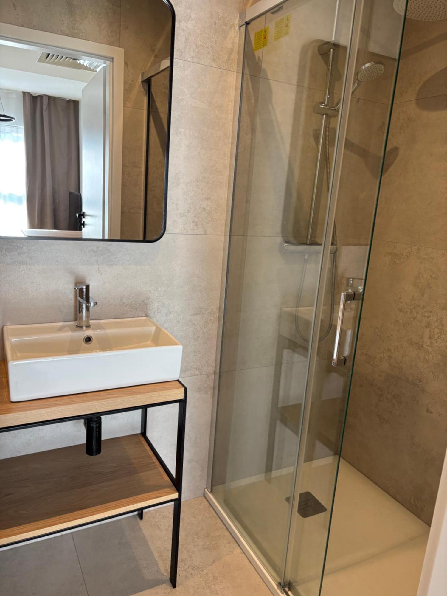 Totu Today-Plac Wolnosci 6 Apartamenty, Faktura Vat, Self Check-In Poznan Bagian luar foto